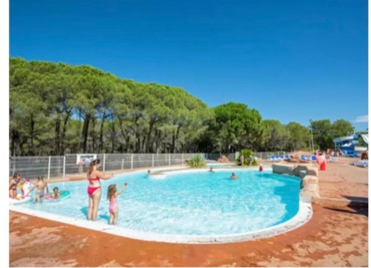 Camping Oasis Village Puget-sur-Argens Exterior foto