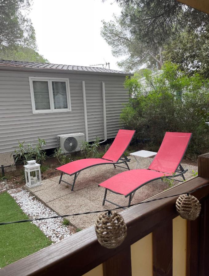 Camping Oasis Village Puget-sur-Argens Exterior foto
